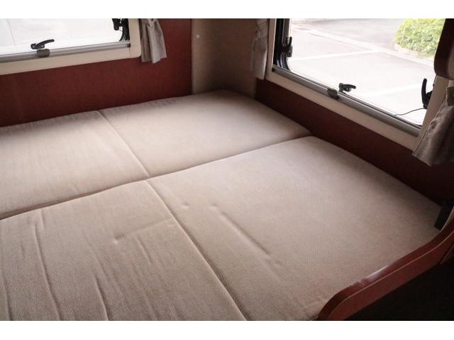 カムロード ナッツRV クレア5.3X ワンオーナー トリプルサブバッテリー 走行充電 1500Wインバーター 外部電源 家庭用エアコン ルーフベント ソーラーパネル2枚 冷蔵庫 電子レンジ 19インチテレビ FFヒーター サイドオーニング(17枚目)