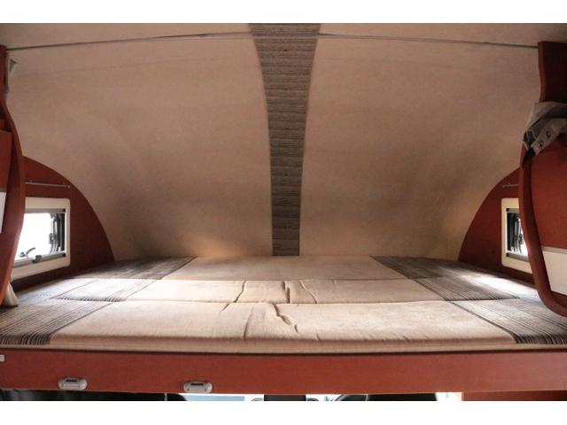 カムロード ナッツRV クレア5.3X ワンオーナー トリプルサブバッテリー 走行充電 1500Wインバーター 外部電源 家庭用エアコン ルーフベント ソーラーパネル2枚 冷蔵庫 電子レンジ 19インチテレビ FFヒーター サイドオーニング(20枚目)