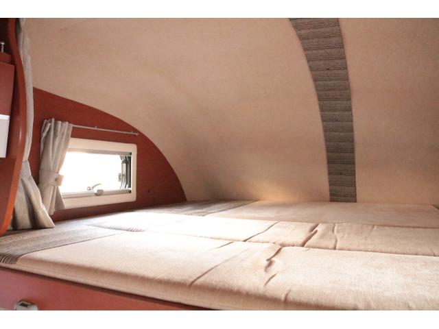 カムロード ナッツRV クレア5.3X ワンオーナー トリプルサブバッテリー 走行充電 1500Wインバーター 外部電源 家庭用エアコン ルーフベント ソーラーパネル2枚 冷蔵庫 電子レンジ 19インチテレビ FFヒーター サイドオーニング(21枚目)