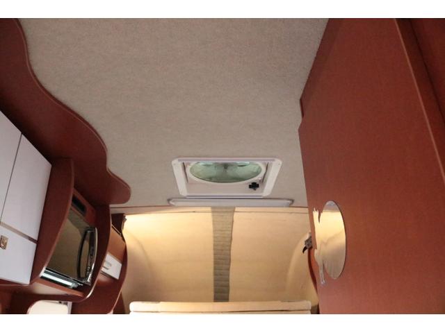 カムロード ナッツRV クレア5.3X ワンオーナー トリプルサブバッテリー 走行充電 1500Wインバーター 外部電源 家庭用エアコン ルーフベント ソーラーパネル2枚 冷蔵庫 電子レンジ 19インチテレビ FFヒーター サイドオーニング(40枚目)