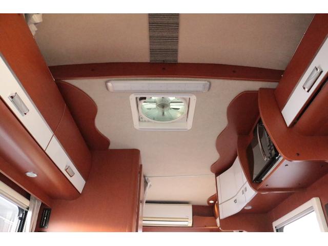 カムロード ナッツRV クレア5.3X ワンオーナー トリプルサブバッテリー 走行充電 1500Wインバーター 外部電源 家庭用エアコン ルーフベント ソーラーパネル2枚 冷蔵庫 電子レンジ 19インチテレビ FFヒーター サイドオーニング(41枚目)