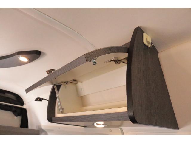 ハイエースバン キャンパー鹿児島 ボス ツインサブバッテリー 走行充電 1500Wインバーター コンバーター 外部電源 ルーフベント ソーラーパネル1枚 冷蔵庫 19インチテレビ ランチョショック FFヒーター(29枚目)