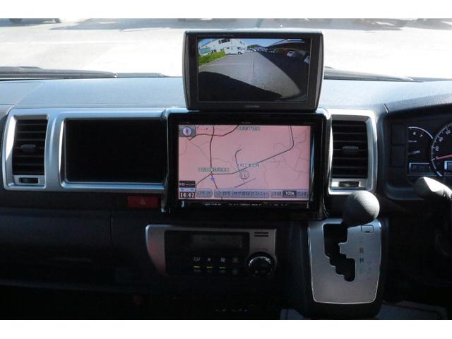 ハイエースバン キャンパー鹿児島 ボス ツインサブバッテリー 走行充電 1500Wインバーター コンバーター 外部電源 ルーフベント ソーラーパネル1枚 冷蔵庫 19インチテレビ ランチョショック FFヒーター(37枚目)