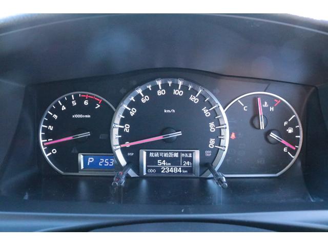 ハイエースバン キャンパー鹿児島 ボス ツインサブバッテリー 走行充電 1500Wインバーター コンバーター 外部電源 ルーフベント ソーラーパネル1枚 冷蔵庫 19インチテレビ ランチョショック FFヒーター(45枚目)