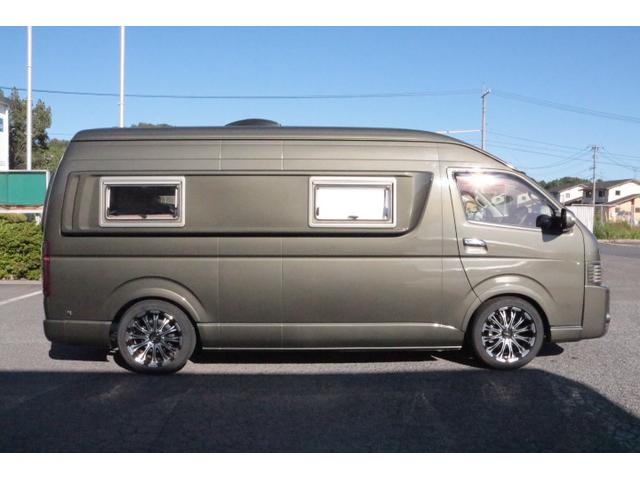 ハイエースバン キャンパー鹿児島 ボス ツインサブバッテリー 走行充電 1500Wインバーター コンバーター 外部電源 ルーフベント ソーラーパネル1枚 冷蔵庫 19インチテレビ ランチョショック FFヒーター(53枚目)