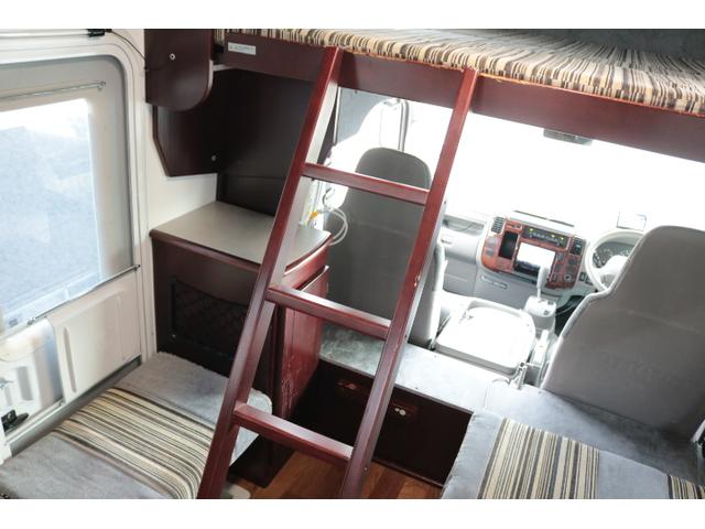 カムロード ナッツＲＶ　クレソンボーダーエディション　ツインサブバッテリー　走行充電　インバーター　コンバーター　外部電源　ルーフベント　ソーラーパネル１枚　冷蔵庫　ＦＦヒーター　サイドオーニング　コーナーセンサー　メモリーカーナビ　ＥＴＣ１．０（28枚目）