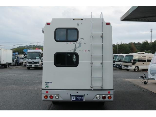 カムロード ナッツＲＶ　クレソンボーダーエディション　ツインサブバッテリー　走行充電　インバーター　コンバーター　外部電源　ルーフベント　ソーラーパネル１枚　冷蔵庫　ＦＦヒーター　サイドオーニング　コーナーセンサー　メモリーカーナビ　ＥＴＣ１．０（55枚目）