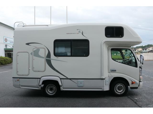 カムロード ナッツＲＶ　クレソンボーダーエディション　ツインサブバッテリー　走行充電　インバーター　コンバーター　外部電源　ルーフベント　ソーラーパネル１枚　冷蔵庫　ＦＦヒーター　サイドオーニング　コーナーセンサー　メモリーカーナビ　ＥＴＣ１．０（56枚目）