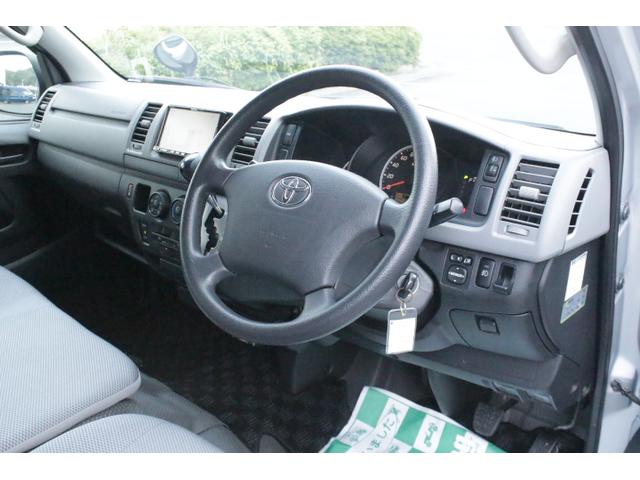 ハイエースバン ビークル　オプト　ツインサブバッテリー　走行充電　コンバーター　外部電源　冷蔵庫　シンク　ＦＦヒーター　リアスピーカー　メモリーカーナビ　ＥＴＣ１．０　バックカメラ　純正キーレス（35枚目）