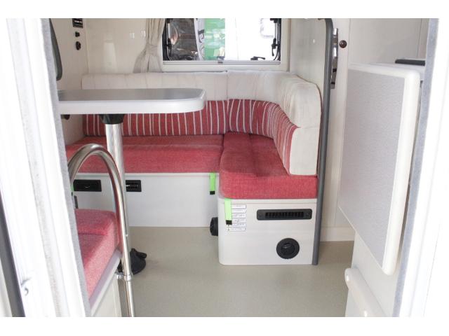 バネットトラック ナッツＲＶ　マッシュタイプＸ　ツインサブバッテリー　走行充電　コンバーター　インバーター　ルーフベント　ソーラーパネル　冷蔵庫　電子レンジ　ＦＦヒーター　ポータブルカーナビ　ＥＴＣ（6枚目）