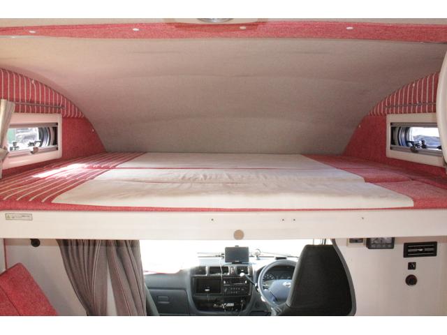 バネットトラック ナッツＲＶ　マッシュタイプＸ　ツインサブバッテリー　走行充電　コンバーター　インバーター　ルーフベント　ソーラーパネル　冷蔵庫　電子レンジ　ＦＦヒーター　ポータブルカーナビ　ＥＴＣ（12枚目）
