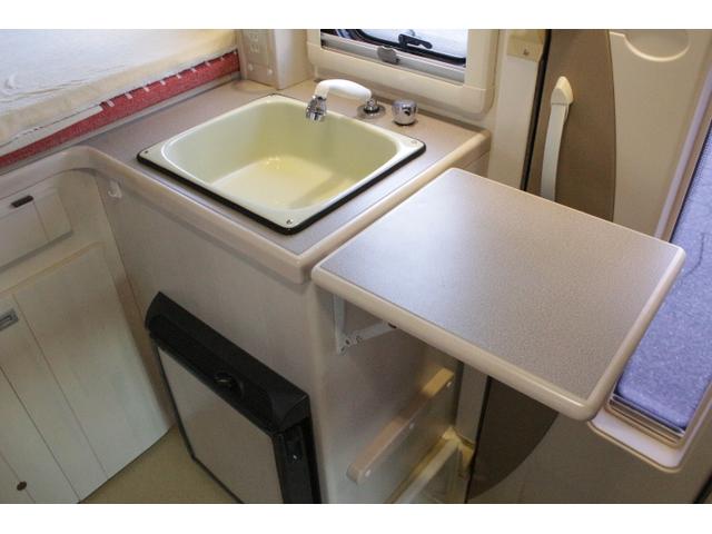 バネットトラック ナッツＲＶ　マッシュタイプＸ　ツインサブバッテリー　走行充電　コンバーター　インバーター　ルーフベント　ソーラーパネル　冷蔵庫　電子レンジ　ＦＦヒーター　ポータブルカーナビ　ＥＴＣ（20枚目）