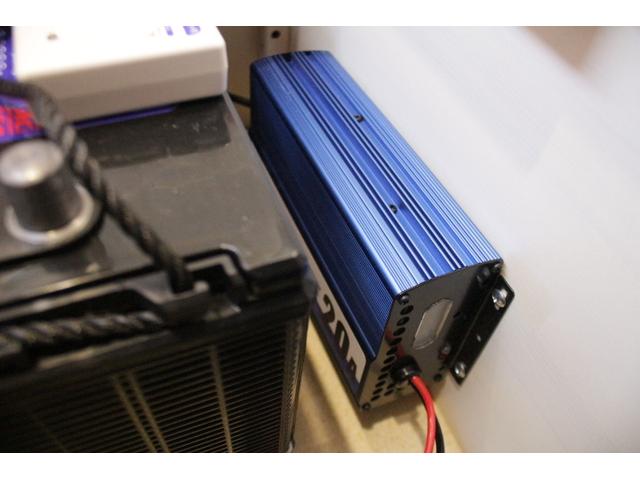 バネットトラック ナッツＲＶ　マッシュタイプＸ　ツインサブバッテリー　走行充電　コンバーター　インバーター　ルーフベント　ソーラーパネル　冷蔵庫　電子レンジ　ＦＦヒーター　ポータブルカーナビ　ＥＴＣ（25枚目）