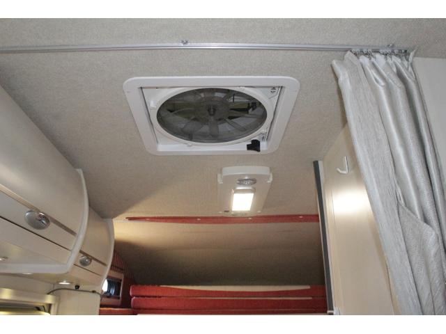 バネットトラック ナッツＲＶ　マッシュタイプＸ　ツインサブバッテリー　走行充電　コンバーター　インバーター　ルーフベント　ソーラーパネル　冷蔵庫　電子レンジ　ＦＦヒーター　ポータブルカーナビ　ＥＴＣ（30枚目）