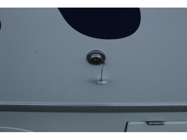 バネットトラック ナッツＲＶ　マッシュタイプＸ　ツインサブバッテリー　走行充電　コンバーター　インバーター　ルーフベント　ソーラーパネル　冷蔵庫　電子レンジ　ＦＦヒーター　ポータブルカーナビ　ＥＴＣ（52枚目）