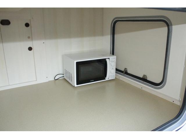 バネットトラック ナッツＲＶ　マッシュタイプＸ　ツインサブバッテリー　走行充電　コンバーター　インバーター　ルーフベント　ソーラーパネル　冷蔵庫　電子レンジ　ＦＦヒーター　ポータブルカーナビ　ＥＴＣ（57枚目）