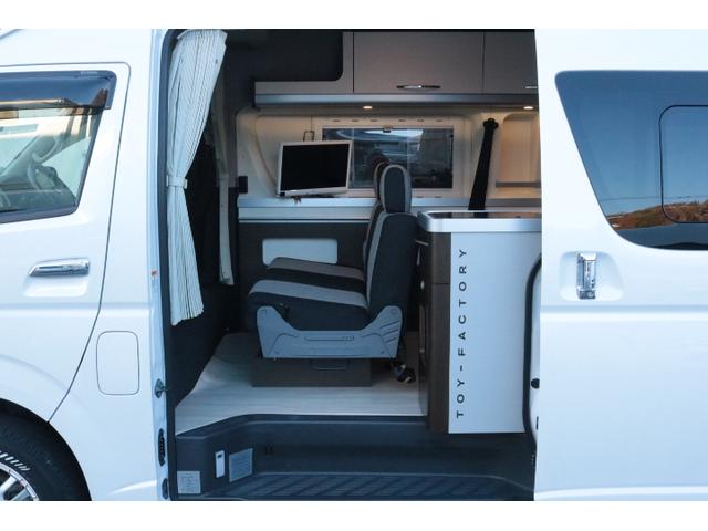 ハイエースバン トイファクトリー　ＧＴ（4枚目）
