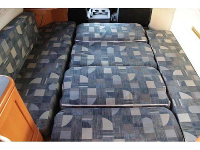 バネットトラック グローバル　アスリート　ツインサブバッテリー　走行充電　１５００Ｗインバーター　外部電源　ルーフベント　冷蔵庫　電子レンジ　１９インチテレビ　メモリーカーナビ（14枚目）