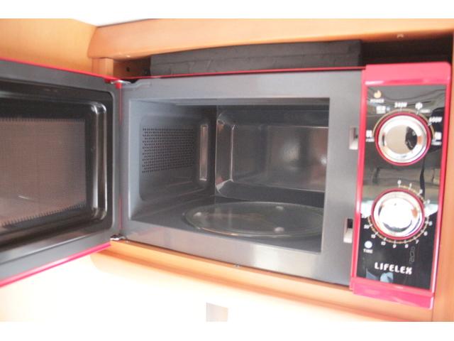 バネットトラック グローバル　アスリート　ツインサブバッテリー　走行充電　１５００Ｗインバーター　外部電源　ルーフベント　冷蔵庫　電子レンジ　１９インチテレビ　メモリーカーナビ（23枚目）