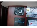 ナッツＲＶ　オークランド　ツインサブ　ＦＦヒーター　１５００Ｗインバーター　サイドオーニング　走行充電　外部電源　冷蔵庫　２口コンロ　電子レンジ　ルーフベント（25枚目）