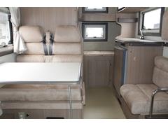 ���֤ǤΤ��ۤ��ξ�硢����ƻ���⥤�󥿡����鹭��������̤����Ԥ��ե饤�ȥ����ɤ��̤겼������ 7