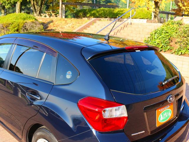 インプレッサスポーツ １．６ｉ　水平対向ツインカム　５速マニュアル　Ｃ型モデル　ＡＷＤ　ＶＤＣ　ヒルスタートアシスト　フルオートエアコン　インフォメーションメーター　ＥＴＣ　ＨＩＤヘッドランプ　リモコンキー２個　禁煙車　１オーナー（13枚目）