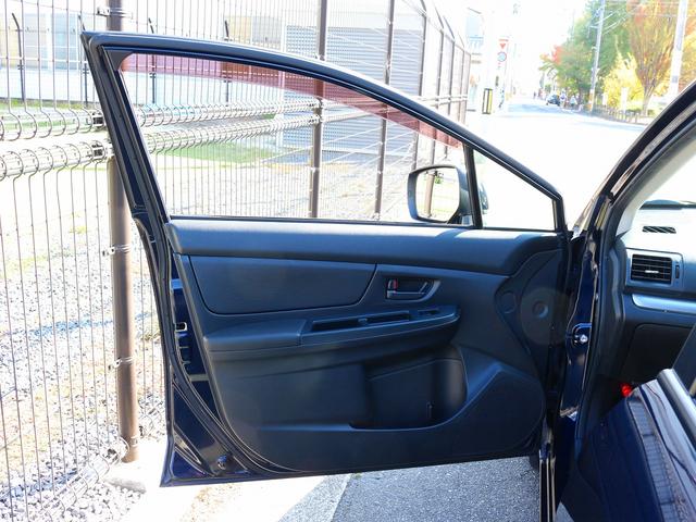 インプレッサスポーツ １．６ｉ　水平対向ツインカム　５速マニュアル　Ｃ型モデル　ＡＷＤ　ＶＤＣ　ヒルスタートアシスト　フルオートエアコン　インフォメーションメーター　ＥＴＣ　ＨＩＤヘッドランプ　リモコンキー２個　禁煙車　１オーナー（33枚目）