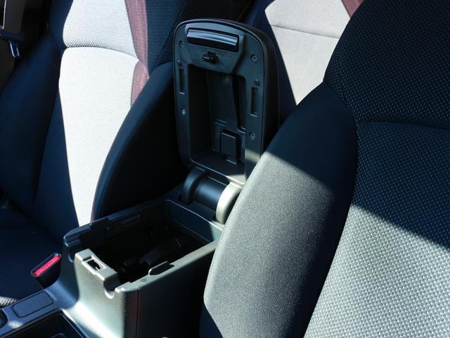 インプレッサスポーツ １．６ｉ　水平対向ツインカム　５速マニュアル　Ｃ型モデル　ＡＷＤ　ＶＤＣ　ヒルスタートアシスト　フルオートエアコン　インフォメーションメーター　ＥＴＣ　ＨＩＤヘッドランプ　リモコンキー２個　禁煙車　１オーナー（41枚目）