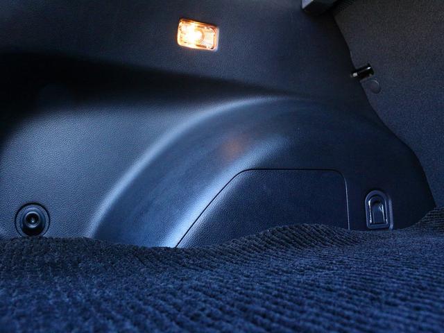 インプレッサスポーツ １．６ｉ　水平対向ツインカム　５速マニュアル　Ｃ型モデル　ＡＷＤ　ＶＤＣ　ヒルスタートアシスト　フルオートエアコン　インフォメーションメーター　ＥＴＣ　ＨＩＤヘッドランプ　リモコンキー２個　禁煙車　１オーナー（48枚目）