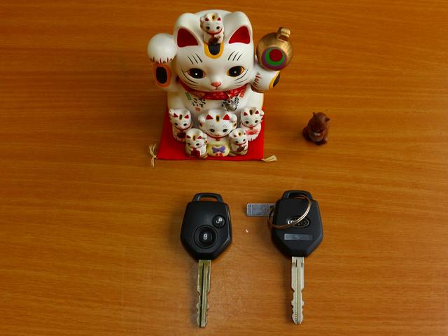 インプレッサスポーツ １．６ｉ　水平対向ツインカム　５速マニュアル　Ｃ型モデル　ＡＷＤ　ＶＤＣ　ヒルスタートアシスト　フルオートエアコン　インフォメーションメーター　ＥＴＣ　ＨＩＤヘッドランプ　リモコンキー２個　禁煙車　１オーナー（64枚目）