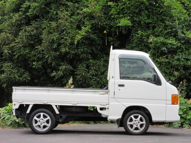 サンバートラック ＴＣ　４ＷＤ　パワステ　エアコン　５速マニュアル　リアエンジン（13枚目）