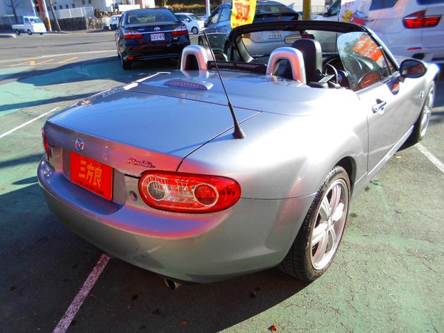 ロードスター RS RHT 6速MT 1オーナー 禁煙車 屋根付き車庫保管 ヘッドライト新品交換済 革シート シートヒーター 純正17インチアルミあります(26枚目)