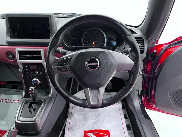 コペン セロ　Ｓ　シートヒーター　キーフリー　アイドリングストップ　エアコン　パワーステアリング　パワーウィンドウ　運転席エアバッグ　ＡＢＳ　ティーゼットデオプラス（12枚目）