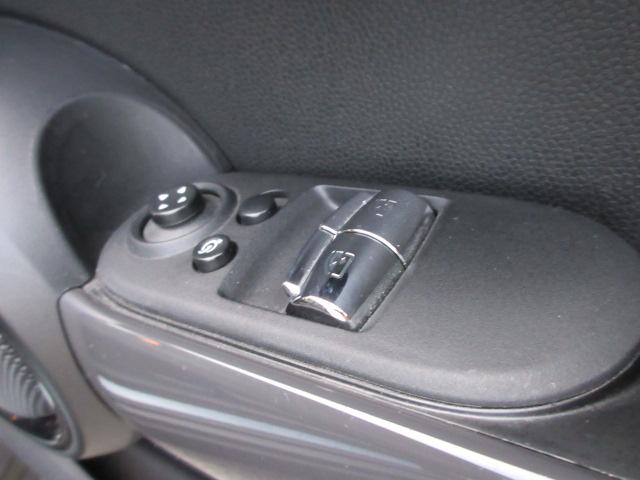 MINI クーパー ターボ 6速AT 純正8.8インチHDDナビ Bluetooth LEDヘッドライト バックカメラ クリアランスソナー ETC アイドリングストップ 禁煙車(28枚目)