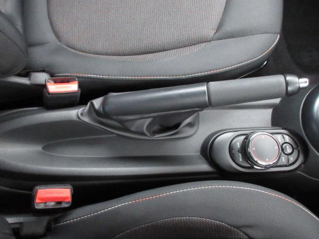 MINI クーパー ターボ 6速AT 純正8.8インチHDDナビ Bluetooth LEDヘッドライト バックカメラ クリアランスソナー ETC アイドリングストップ 禁煙車(29枚目)