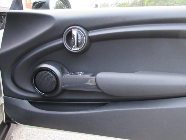 MINI クーパー ターボ 6速AT 純正8.8インチHDDナビ Bluetooth LEDヘッドライト バックカメラ クリアランスソナー ETC アイドリングストップ 禁煙車(32枚目)