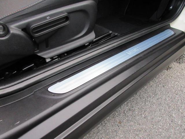 MINI クーパー ターボ 6速AT 純正8.8インチHDDナビ Bluetooth LEDヘッドライト バックカメラ クリアランスソナー ETC アイドリングストップ 禁煙車(33枚目)