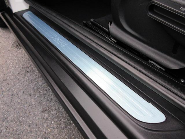 MINI クーパー ターボ 6速AT 純正8.8インチHDDナビ Bluetooth LEDヘッドライト バックカメラ クリアランスソナー ETC アイドリングストップ 禁煙車(35枚目)