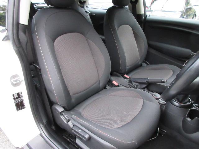 MINI クーパー ターボ 6速AT 純正8.8インチHDDナビ Bluetooth LEDヘッドライト バックカメラ クリアランスソナー ETC アイドリングストップ 禁煙車(36枚目)