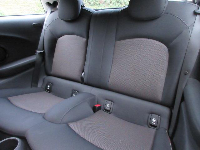 MINI クーパー ターボ 6速AT 純正8.8インチHDDナビ Bluetooth LEDヘッドライト バックカメラ クリアランスソナー ETC アイドリングストップ 禁煙車(38枚目)