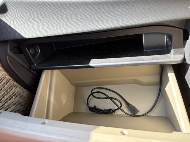 タントエグゼ Ｇ　２ＷＤ　禁煙車　ＬＥＤヘッドライト　ドライブレコーダー　ナビ（ＣＤ　ＤＶＤ　ＴＶ　Ｂｌｕｅｔｏｏｔｈオーディオ）盗難防止アラーム　イモビライザー　オーバーヘッドコンソール（35枚目）