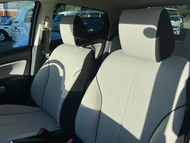 デミオ １３Ｃ　２ＷＤ　　　禁煙車　ＣＤ　５速ＭＴ　電動格納ドアミラー　集中ロック　パワステ　パワーウインドウ　ＡＢＳ（32枚目）