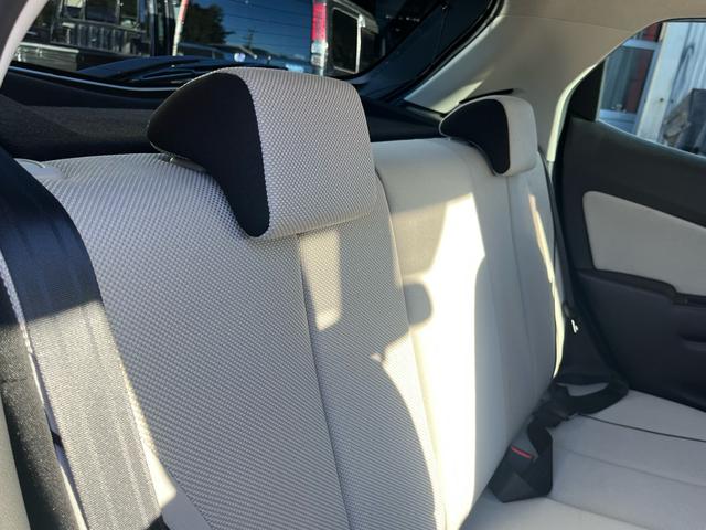 デミオ １３Ｃ　２ＷＤ　　　禁煙車　ＣＤ　５速ＭＴ　電動格納ドアミラー　集中ロック　パワステ　パワーウインドウ　ＡＢＳ（38枚目）