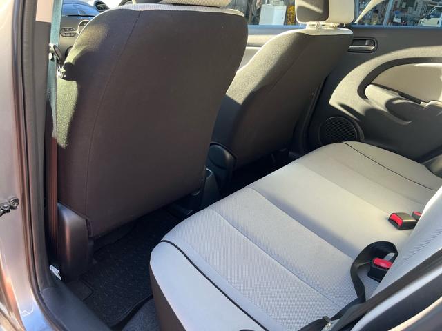 デミオ １３Ｃ　２ＷＤ　　　禁煙車　ＣＤ　５速ＭＴ　電動格納ドアミラー　集中ロック　パワステ　パワーウインドウ　ＡＢＳ（43枚目）