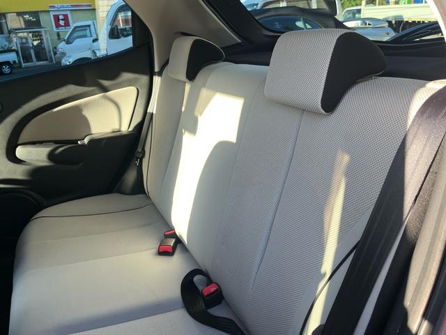デミオ １３Ｃ　２ＷＤ　　　禁煙車　ＣＤ　５速ＭＴ　電動格納ドアミラー　集中ロック　パワステ　パワーウインドウ　ＡＢＳ（44枚目）
