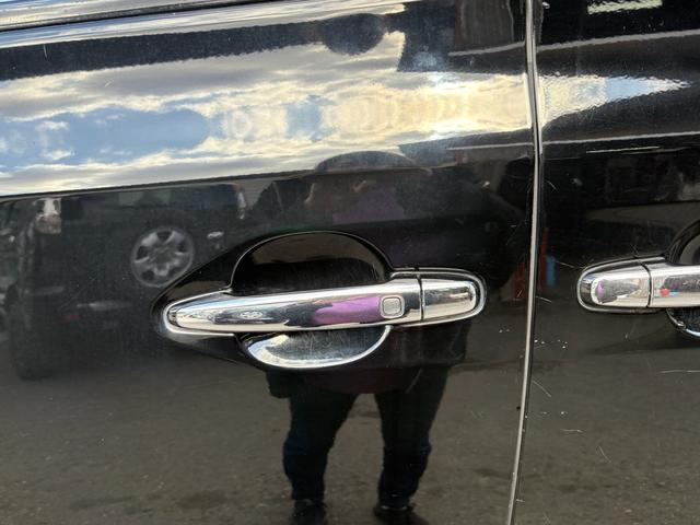 この度は、当店のお車をご覧頂き誠にありがとうございます。自社整備工場完備しておりますので、隅々まで点検整備をしてお車をお渡しいたします！