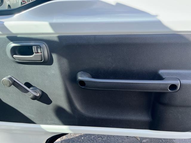 アクティトラック ＳＤＸ　４ＷＤ　ＡＣ　荷台作業灯　５ＭＴ　ＰＳ　ヘッドライトレベライザー　エアバック（32枚目）