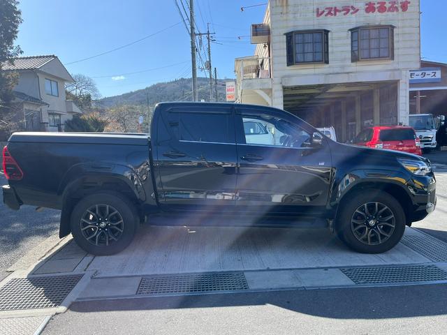 Ｚ　ＧＲスポーツ　ＥＴＣ　ナビ　Ｂモニター　クリアランスソナー　クルコン　４ＷＤ　スマートキー　ＡＢＳ　盗難防止アラーム　電動格納ミラー(49枚目)