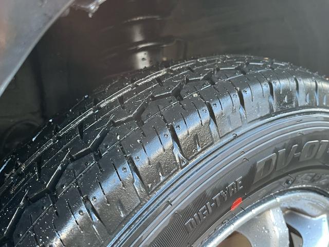 アクティトラック 　４ＷＤ　ワンオーナー　５ＭＴ　ＰＳ　ＡＢＳ　荷台作業灯　フォグランプ　ＡＣ　ＰＷ　ライトレベライザー　外１２アルミ（18枚目）
