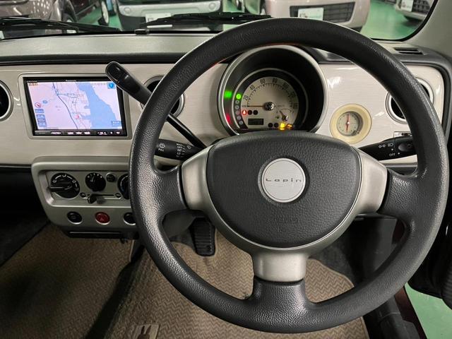 G ユーザー下取り車 4速AT ツートンカラー フルセグHDDナビ ベンチシート キーレスエントリー 純正アルミ 衝突安全ボディ(22枚目)